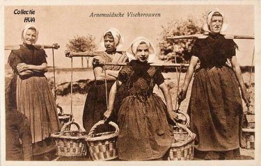 Arnemuidsche Vischvrouwen.